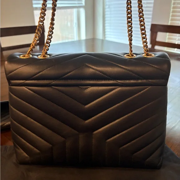 Saint Laurent Black and Gold Quilted Shoulder Bag - Picture 5 of 9